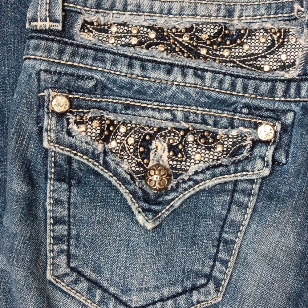 Miss me boot cut jeans, inseam 32 rise 7 firm price - Picture 5 of 6